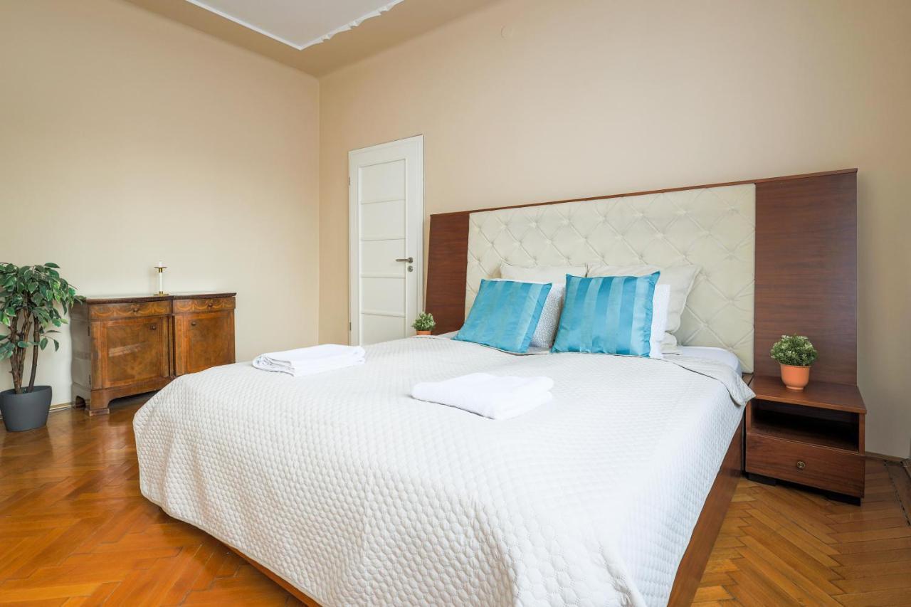 Downtown Vintage Home By Bella Budapest Extérieur photo