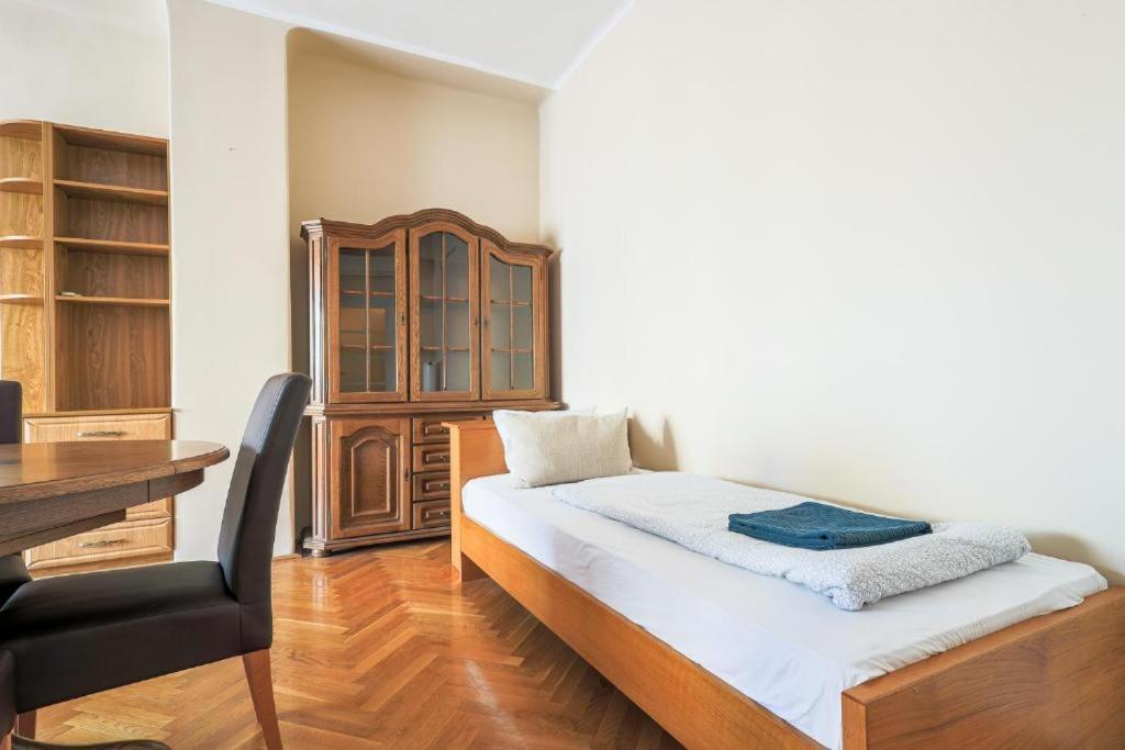 Downtown Vintage Home By Bella Budapest Extérieur photo